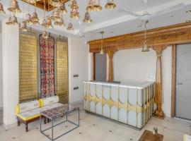 Hari Om Residency 200 Meters From Ram Mandir Ayodhya，Ayodhya的飯店