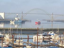 Newport Bayview Loft, Hotel in Newport