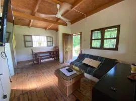 Bonita habitación en acogedora cabaña a tan solo 3 minutos de Sayulita