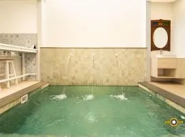 Namdur Gria Sinom - Charming Javanese Style Villa