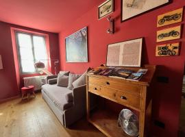 Oriental Coast Varenna, hotel a Perledo