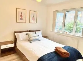KH-Entire House -Central Scotland, Self-Check-in , Pet-friendly and with Parking