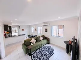 4b2b Coomera Comfort Lodge Near Theme Park & Westfield