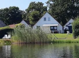 Luxe villa aan het meer