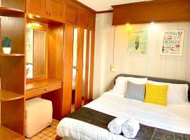 Impact Arena Condo The Classic by GoodRoom24, ξενοδοχείο σε Ban Song Hong