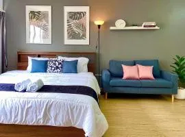 Impact Arena Condo 10fl by GoodRoom24