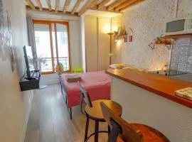 04 Grand studio near République