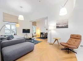 5Stories Luxury Space in Old Town with Care