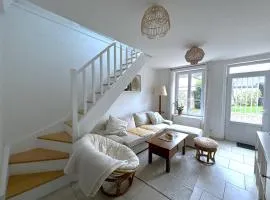 Au charme Amboisien, maison centre ville avec jardin