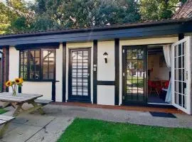 12 Tudor Court, Tolroy Manor