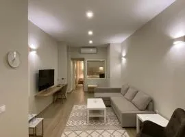 Luxury Apartment in Makry Gialos
