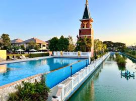 芭提雅泰尚皇奢享别墅, hotel v destinaci Ban Huai Yai