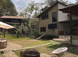 Refúgio na Serrinha do Alambari - Penedo -RJ