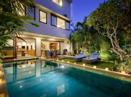 Echo Beach Townhouses