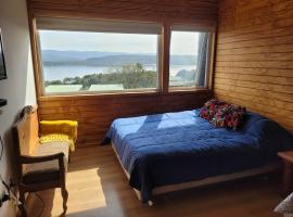 Cabaña Huillín Lodge, hotel v destinaci Chonchi