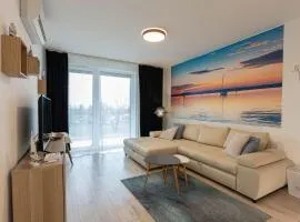 Sunset Port 402
