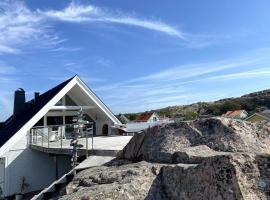 Skalhamn a village seaside, hotel v destinaci Lysekil