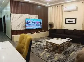 Abimbola's - 3 Bedroom Apartment