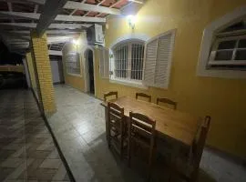 Casa 150m da Praia Martim de Sá