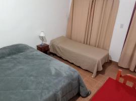 Tampu 3 alojamiento, hotel em Purmamarca