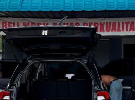 Batam Center में, होटल Car Rental Sewa Mobil Batam