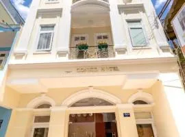 Conico Luxury Hotel Dalat