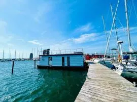Hausboot Lillemor Burgtiefe