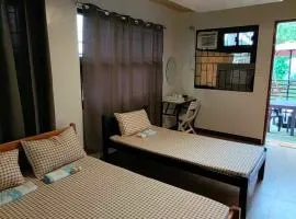 Elyn's Guesthouse - Three Transient Units in Davao City - Total 5 rooms, 3 t & b for exclusive use