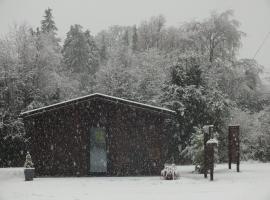 KillarneyCabins ie Stunning Adult Accommodation, hotel em Killarney