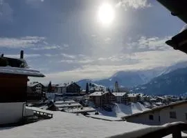 Apartment near Laax Lake
