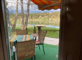 O&aacute;zis Apartman, Hotel am Strand in Orfű