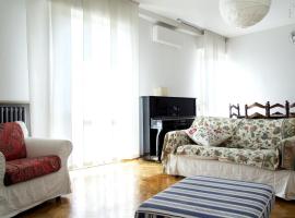 Central and comfortable, hotel in Santarcangelo di Romagna