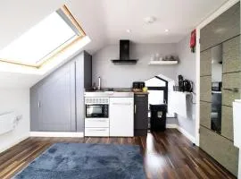 Chic & Trendy Studio