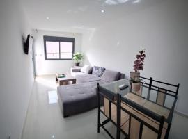 Family appartement, hotel in 'Aïn el Turk