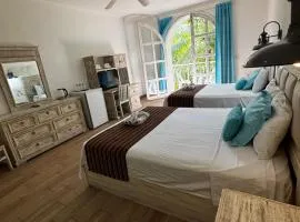 Coco Rio Hotel - Mamitas Beach Area