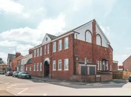 The Old Band Accommodation 1 kingsize bed and 1 Sofa Bed available