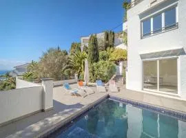 House in Rosas with Private Pool & Garden