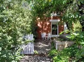 Annies Garden Cottage