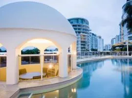 ZANZ205- Exclusive Outdoor Spa with Ocean Glimpses