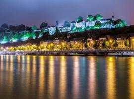 Namur, au pied de la citadelle、ナミュールのホテル