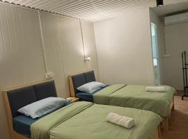 5 Minutes Lodge, posada u hoster&iacute;a en Kota Kinabalu