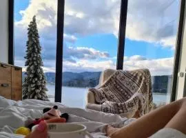 Moon Lake Bicaz - Casa Oia