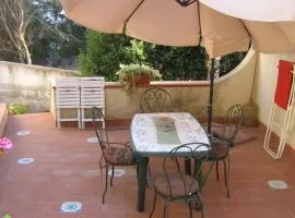 Carlo apartment in villa near the sea - wi-fi