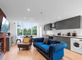 Canterbury City Guesthouse with All En-suite rooms and Hot-tub