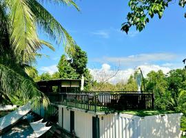 Pig Dive Hostel Moalboal, hostel in Moalboal