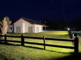 Casa Grande con Tinaja a 10 minutos de Lago Puyehue y Rupanco Ruta 215 Internacional