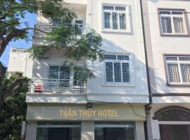 Tuân Thuỷ hotel, hotel v destinaci Làng Liễu