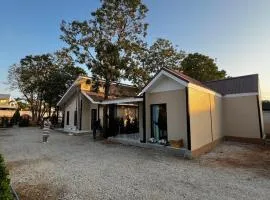 Eastern View Resort and Pool Villa