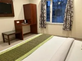 Hotel Sapphire Dlx 50 Meter From New Delhi Railway Station