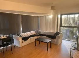 Top floor 2 bedroom retreat